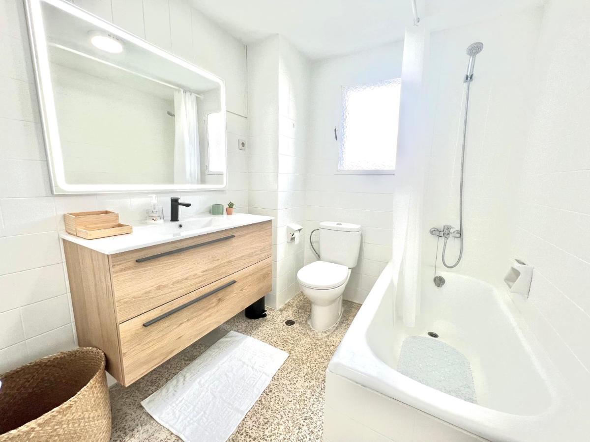 Cozy And Quiet, Pax7 Los Boliches, 3D, 2B, Pool And Close To The Beach フエンヒロラ エクステリア 写真