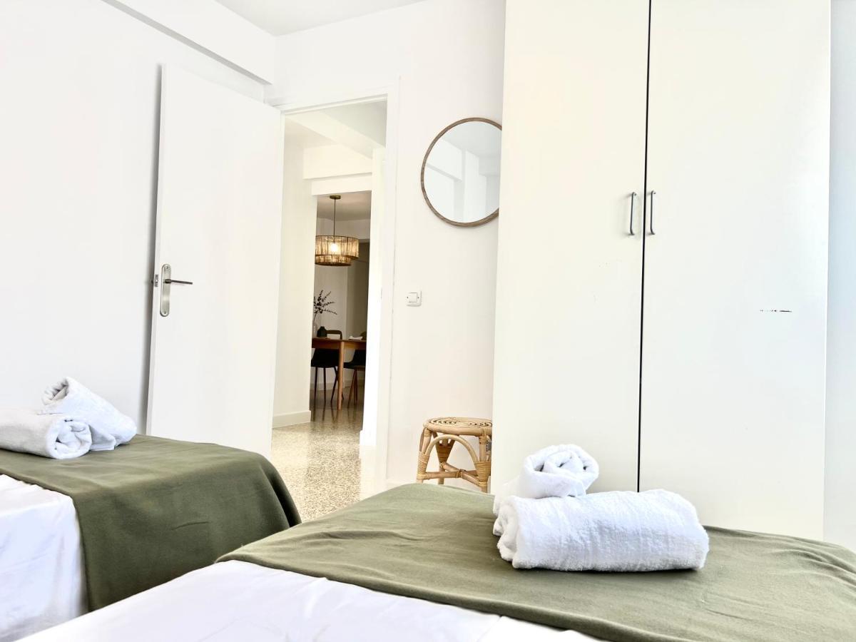 Cozy And Quiet, Pax7 Los Boliches, 3D, 2B, Pool And Close To The Beach フエンヒロラ エクステリア 写真